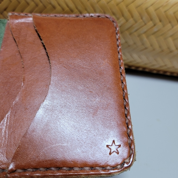 Men's 6 Pockets Bifold Horizontal Card Minimalist Leather Wallet - Picture 6 of 9